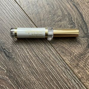 NWT Senegence Ooops Remover Unopened & Sealed